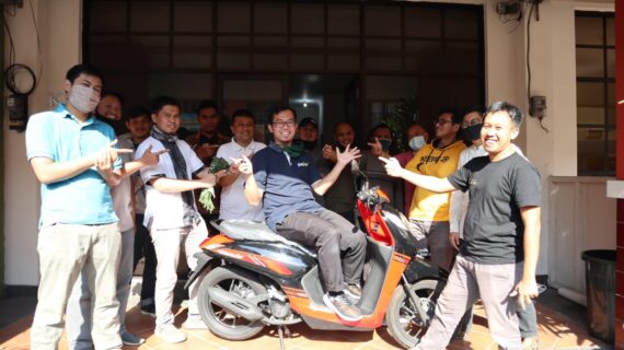 Kak Ilmi Mendapatkan Motor Genio dari The Great House Cimahi