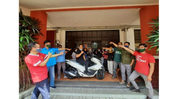 Kak Shidiq Mendapatkan Motor PCX dari Baturaden Techno Regency