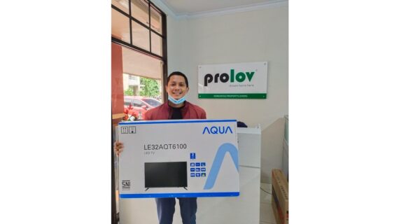 Kak Arya Mendapatkan 1 Unit TV dari Mekarsari Eco Living
