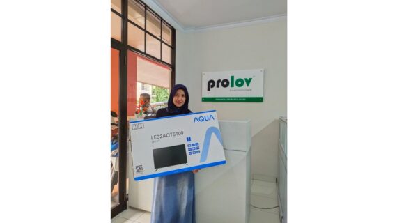 Kak Helmi Mendapatkan 1 Unit TV dari Mekarsari Eco Living