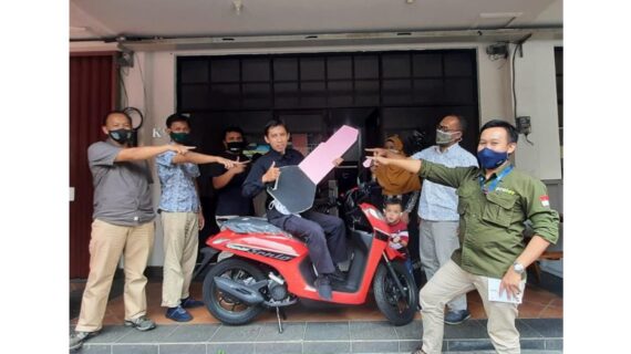 Kak Haerudin Mendapatkan 2 Unit Motor dari D’Royale CIjerah