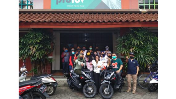 Kak Dean Mendapatkan 1 Unit Motor dari Mekarsari Eco Living