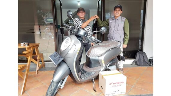 Kak Achmad Mendapatkan 1 Unit Motor dari Panorama Eco Living