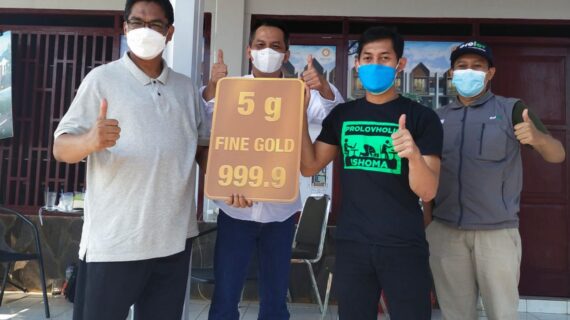 Kak Tarkim Mendapatkan LM 5gr dari Perumahan Mahaba Village