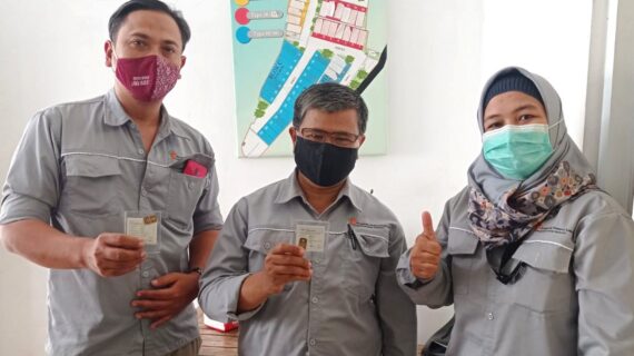 Kak Agus Noor dan Kak Iwan Mendapatkan LM 5 gr dari Bumi Pratama Asri Cimekar