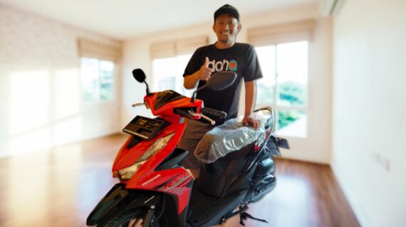 Kak Asadulloh Mendapatkan 1 unit Motor dari Mekarsari Eco Living